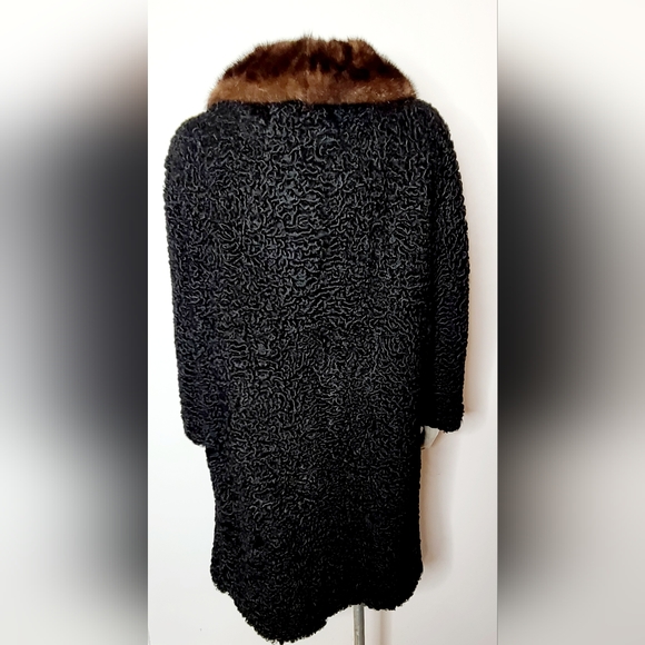 Vintage Schiaparelli Coat - Picture 5 of 12